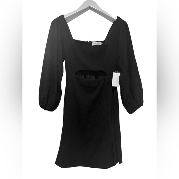 ASTR NWT Cutout Long Balloon Sleeve A-line Wrap Mini Dress in Black Size Small - Picture 4 of 15